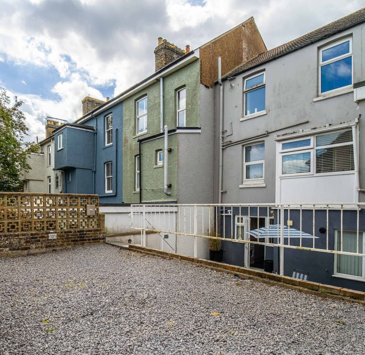 Tide & Seek — Garden Flat by the Sea in 18 Canada Road - Property image 3 - VivreStays