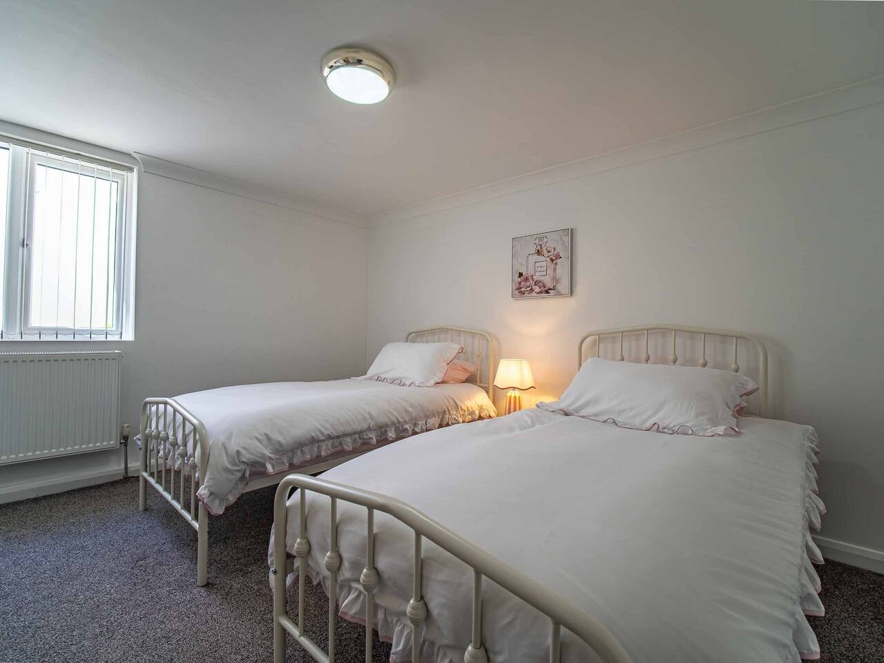 Tide & Seek — Garden Flat by the Sea in 18 Canada Road - Property image 30 - VivreStays