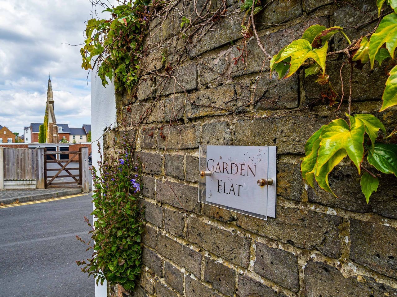 Tide & Seek — Garden Flat by the Sea in 18 Canada Road - Property image 10 - VivreStays
