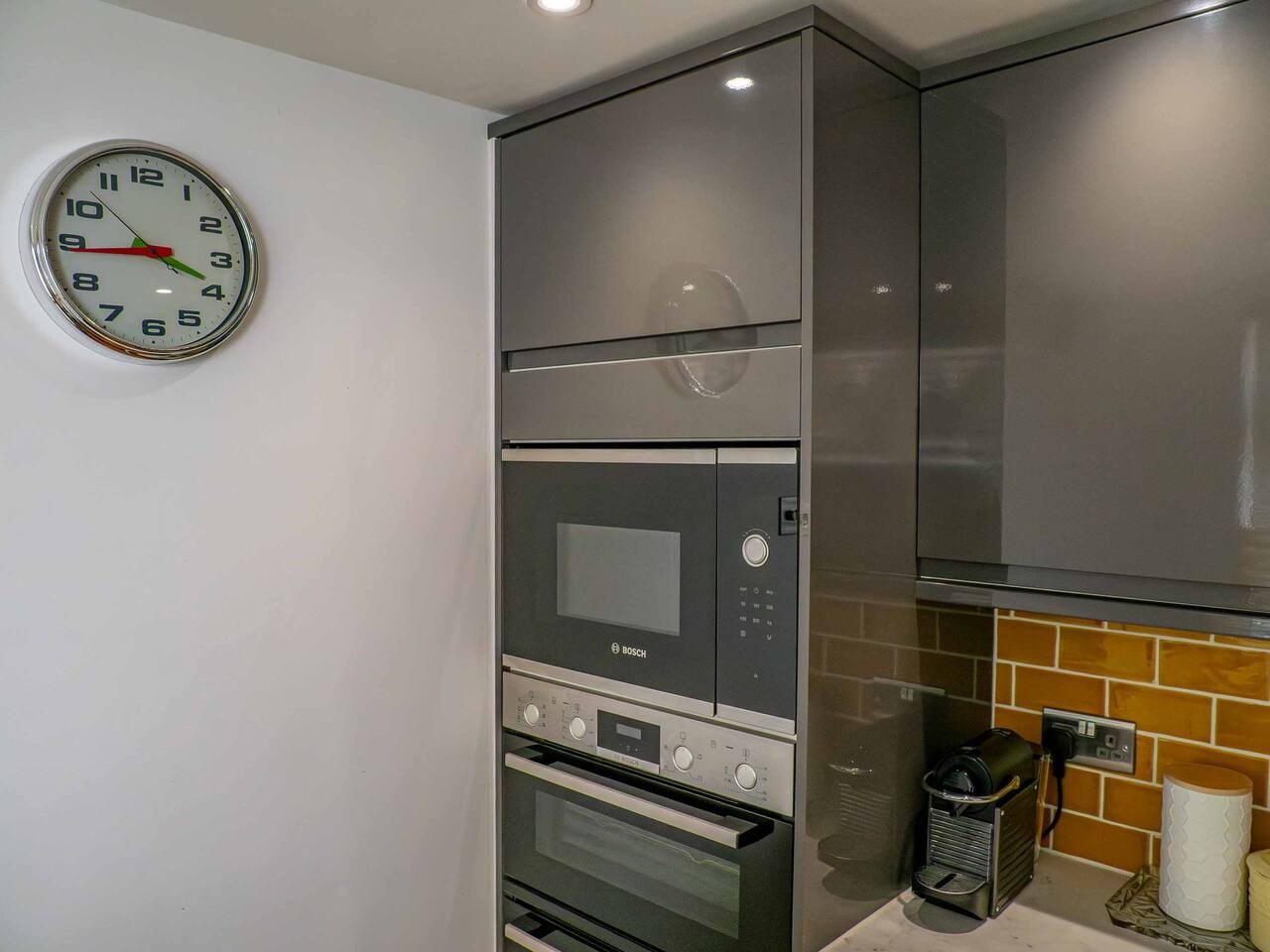 Seagrass Cottage in 14 Swanfield Road - Property image 6 - VivreStays
