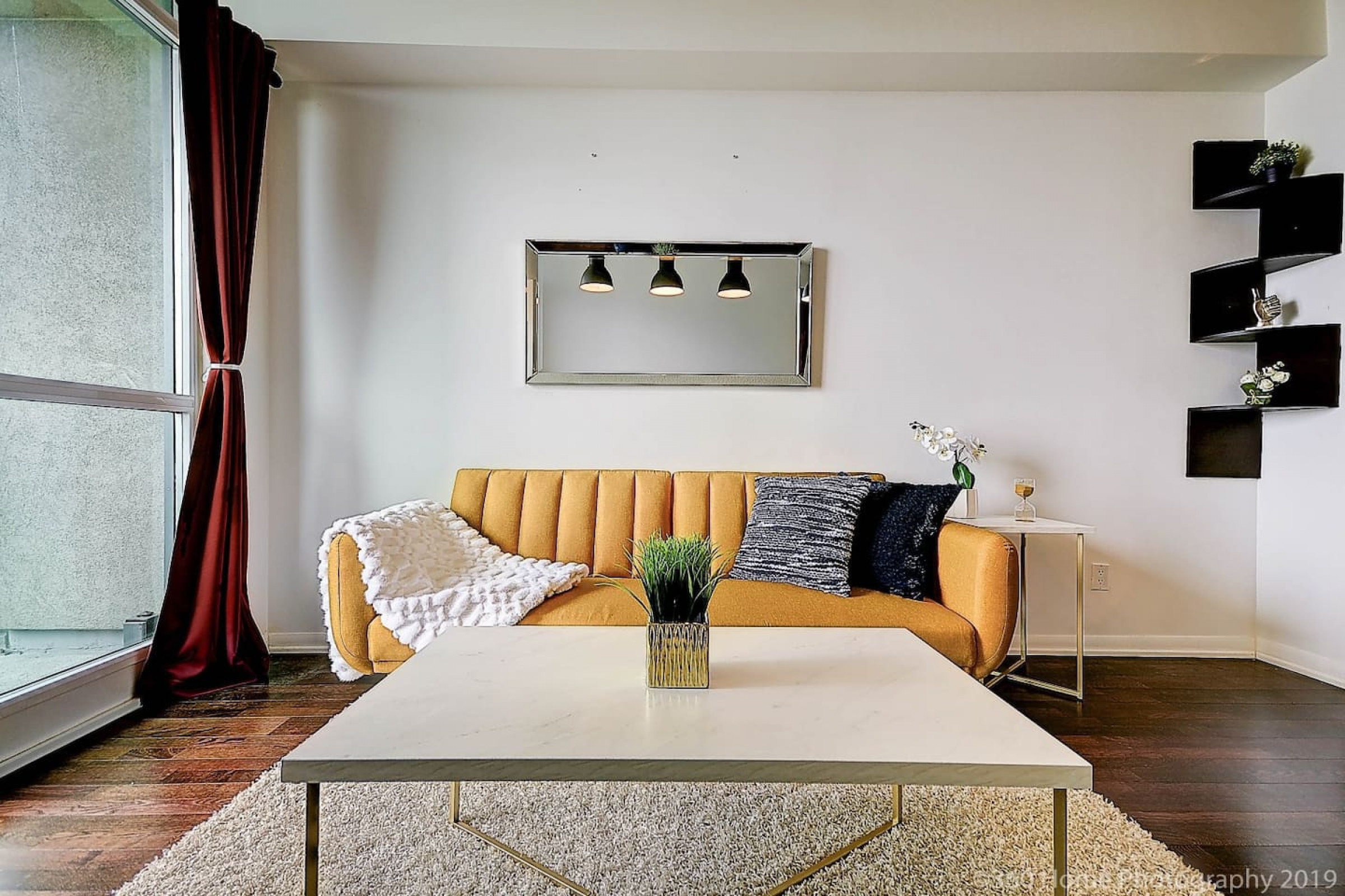 Complete Kitchen And Smart Tv With Fast Wi-fi - Inviting Retreat - Toronto
