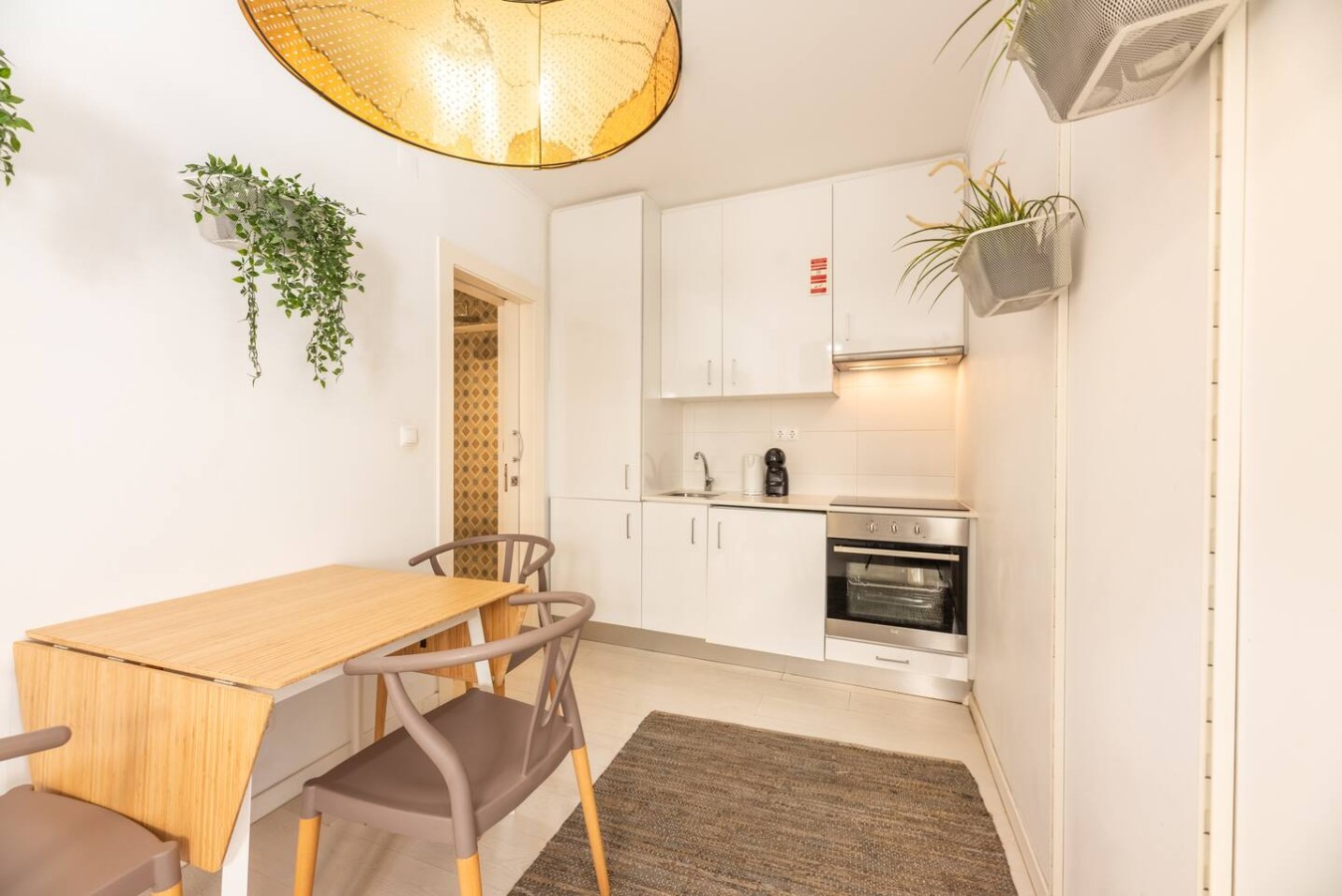 Stay in Bica – Bright 1BR Apt – photo 4