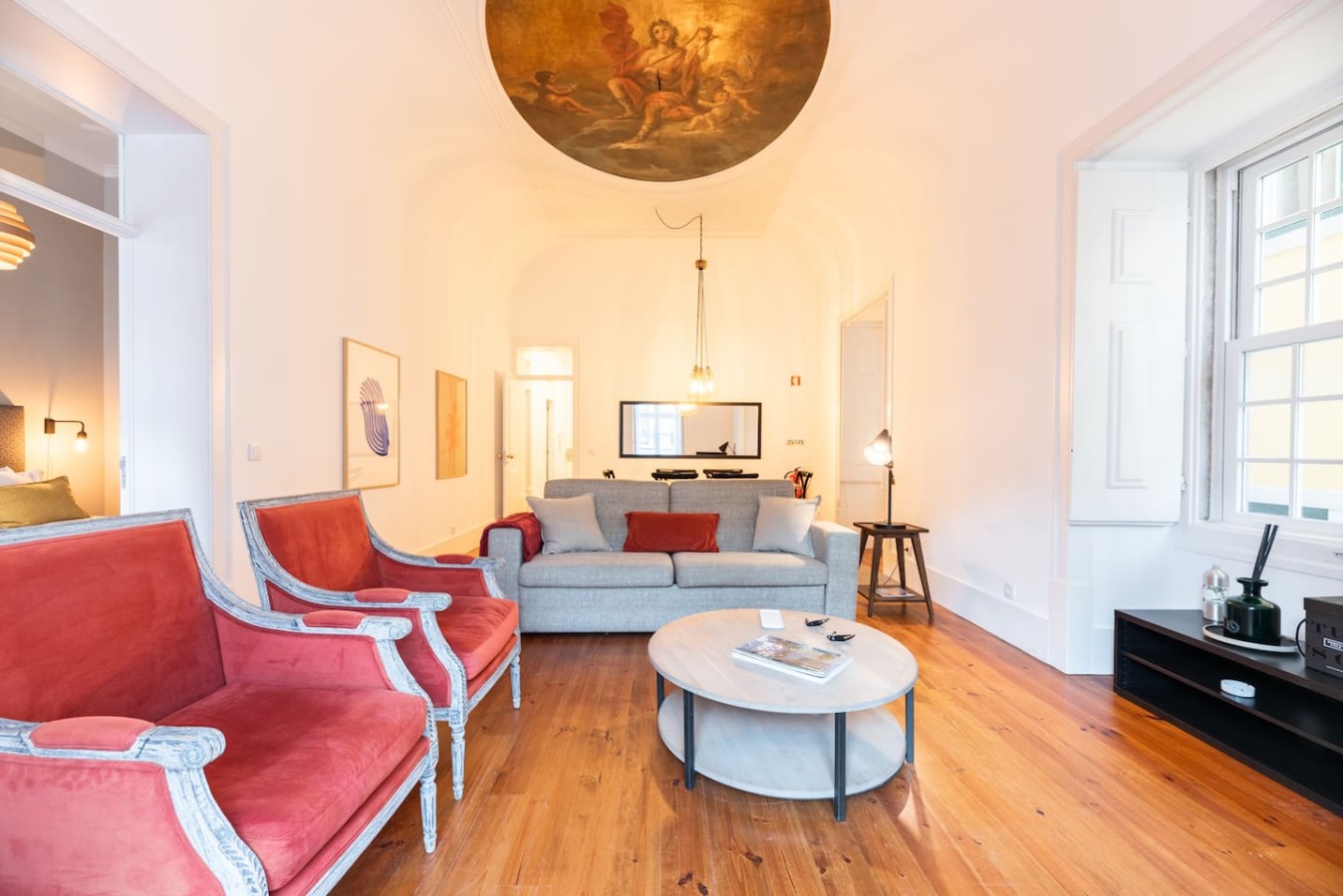 Modern 2BR in Bica | AC