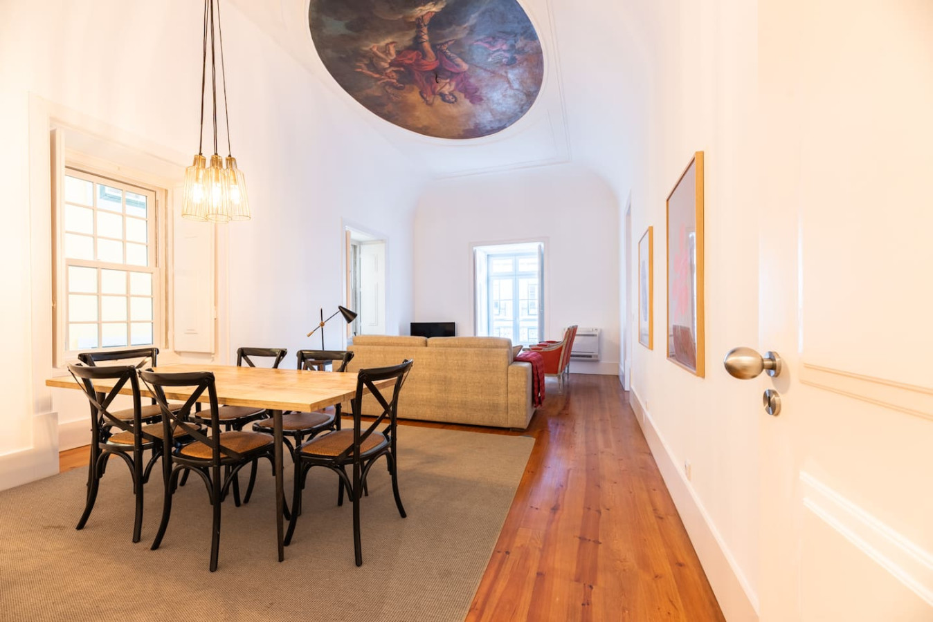 Bica Contemporary Historic 2 Bedroom Apt – photo 2