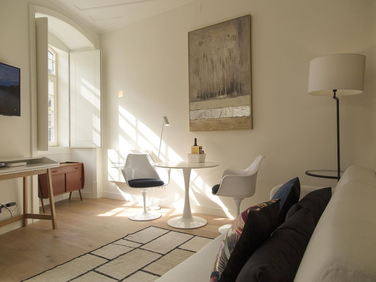 Chiado Bright Modern Apt with AC Elevator – photo 5