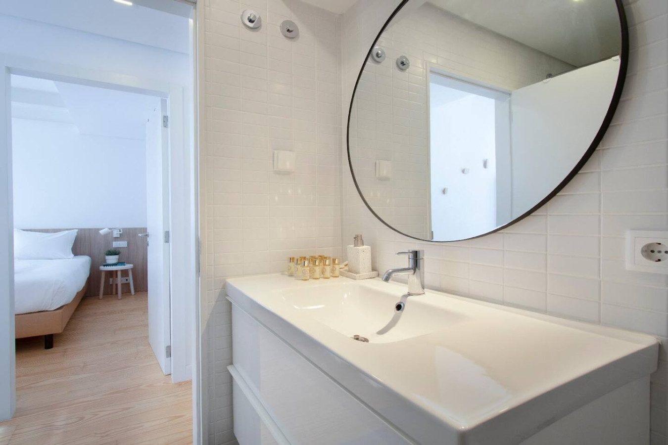 Liberdade Stylish Attic Apt with AC and City View – photo 5