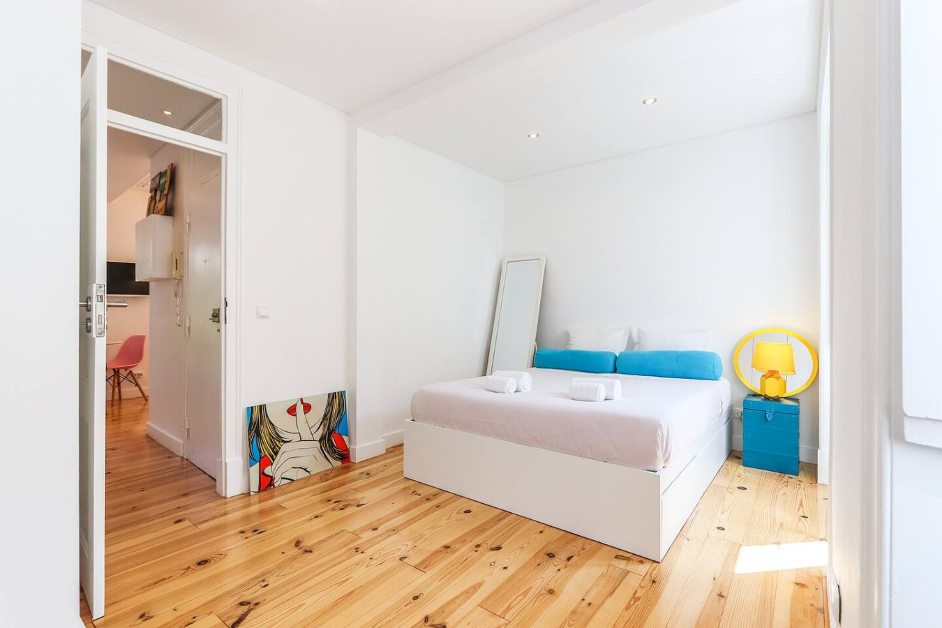 Campo de Ourique Modern Bright Apt with Office – photo 4