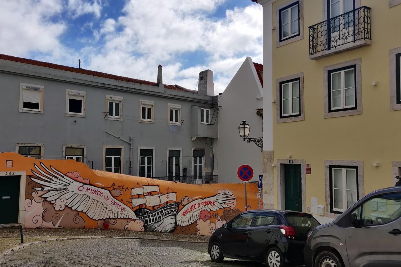 Baixa Chiado Cozy 1BR Apt with 2 Baths