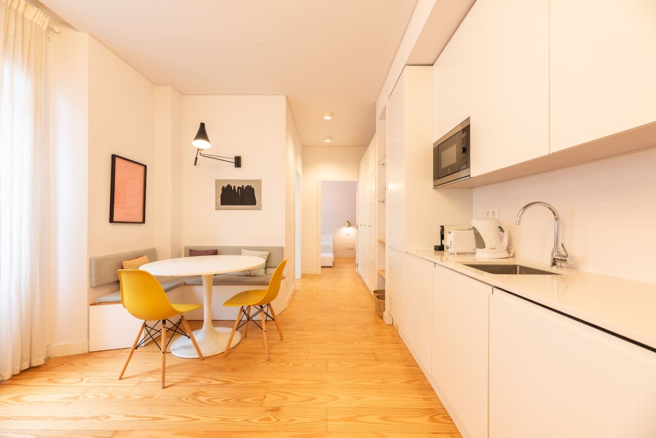 Bright 2BR in Bairro Alto | Elevator & AC – photo 4