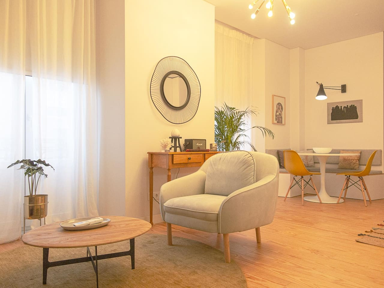 Bairro Alto Charming Bright Apt with AC Elevator