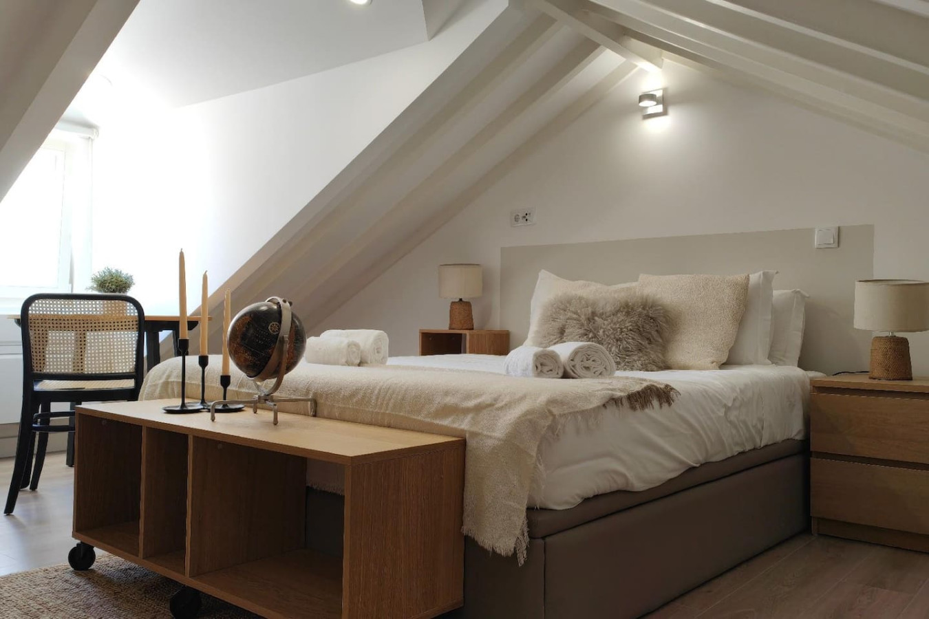 Chiado Modern Attic Duplex 2-Bedroom Apartment