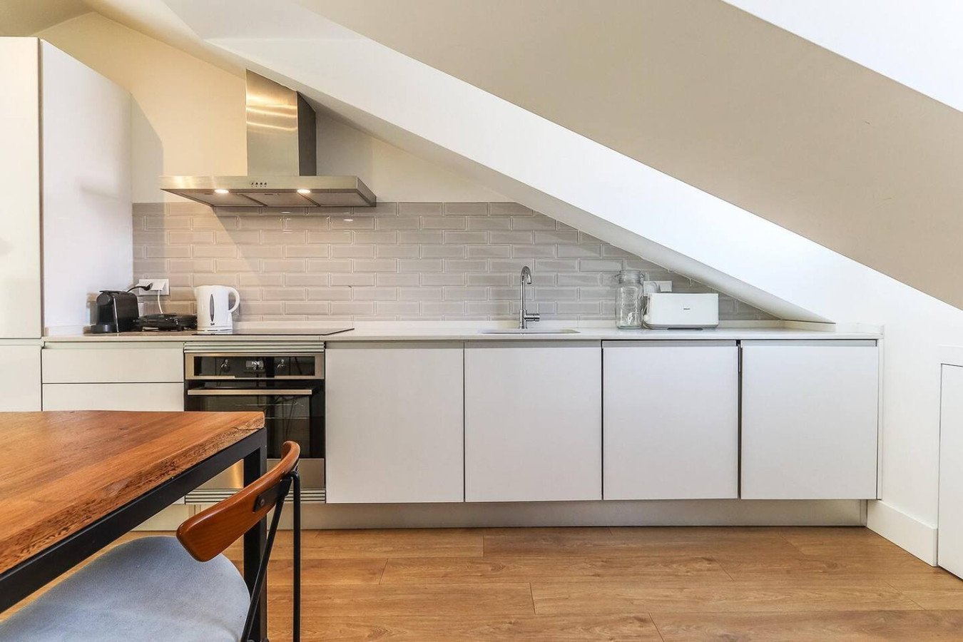 Liberdade Spacious Duplex Apt with AC – photo 4