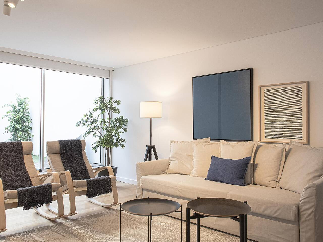 Saldanha Spacious Apt with AC Terrace and Garage