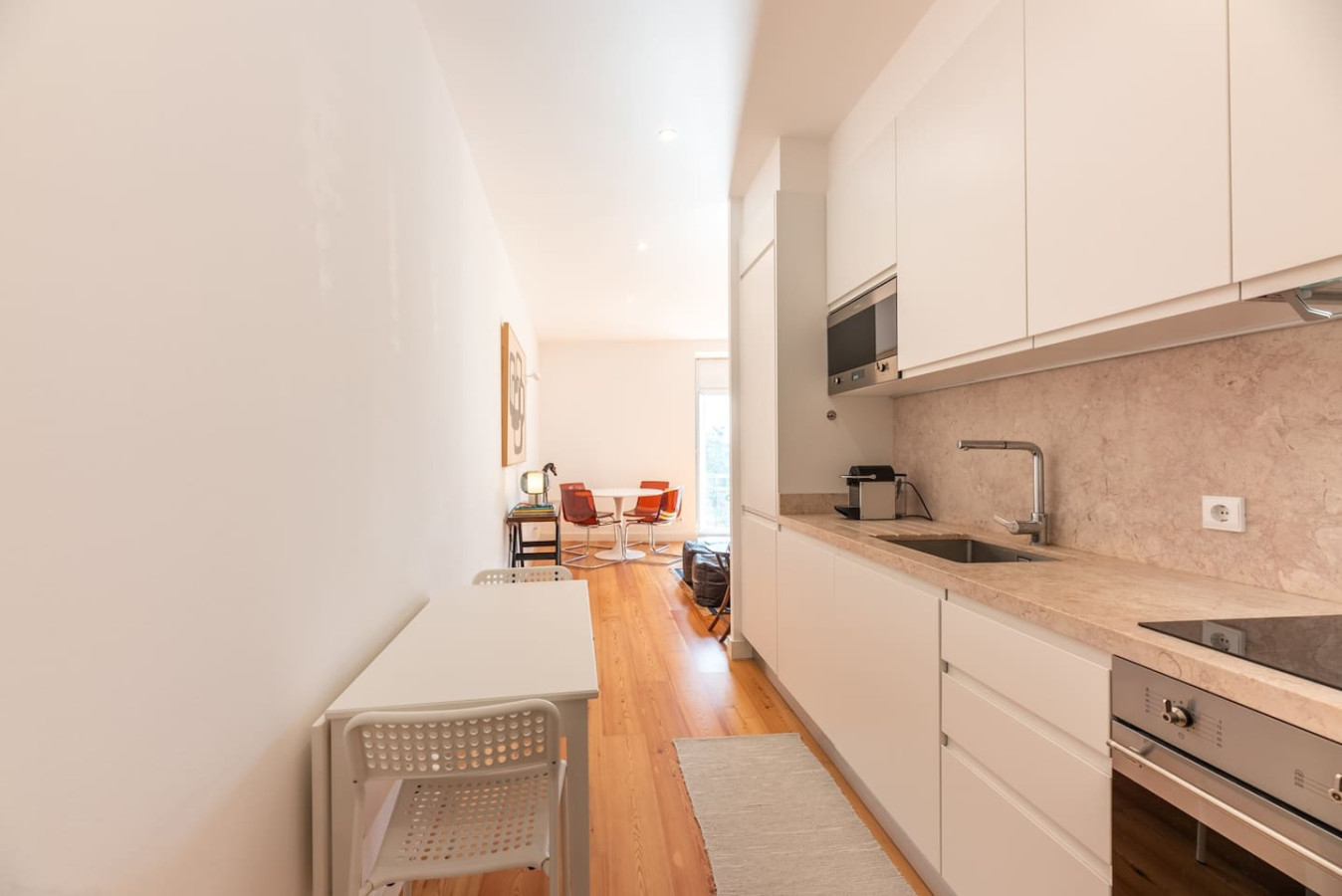 Liberdade Great Bright Apt with AC Elevator – photo 4