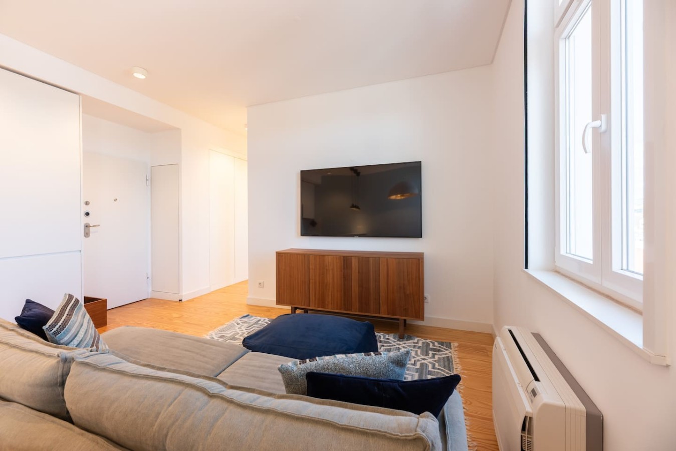 Bright 1BR in Bairro Alto | AC & Elevator – photo 5