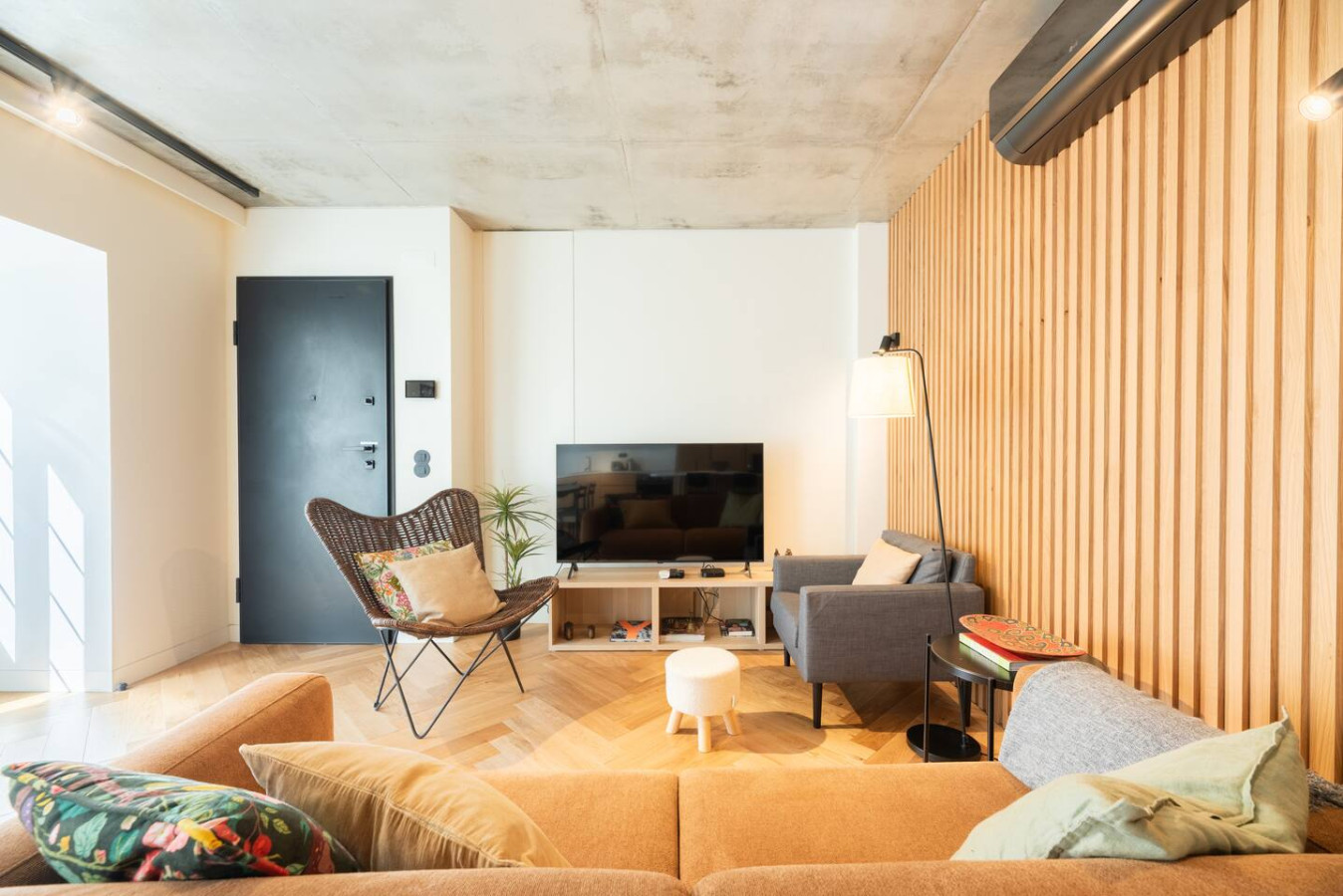 Lisbon Local Life – Ourique, 2 Bdr Apt with AC