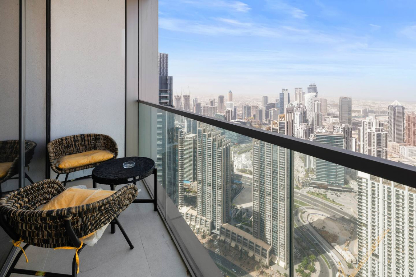 2BR Luxury Retreat in the Heart of Downtown Dubai