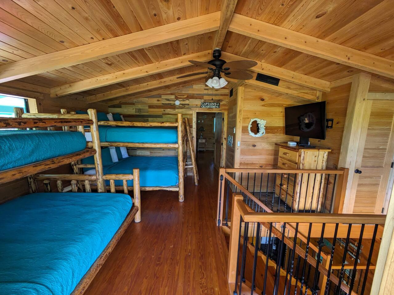 The Captain's Quarters bunk room