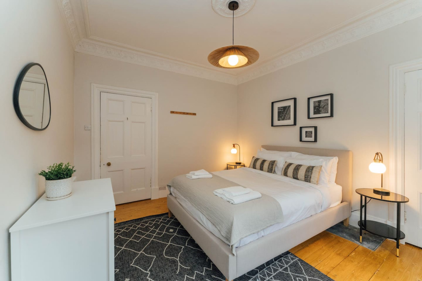 Riverside 2-Bed Ground Floor Flat | Free Parking in 26A James Street FK81UG - Property image 17 - VivreStays