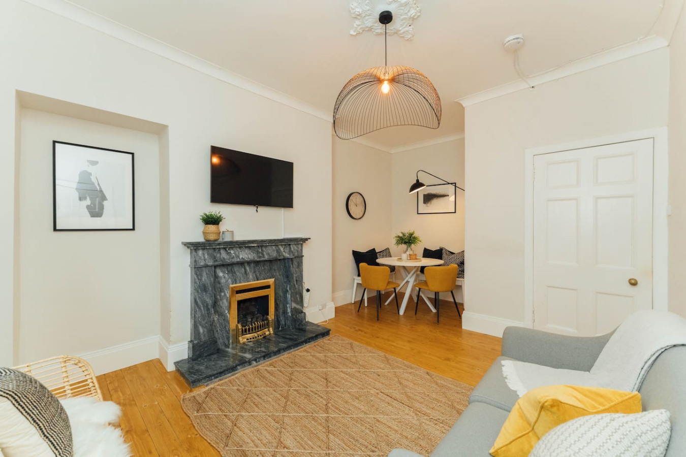 Riverside 2-Bed Ground Floor Flat | Free Parking in 26A James Street FK81UG - Property image 10 - VivreStays