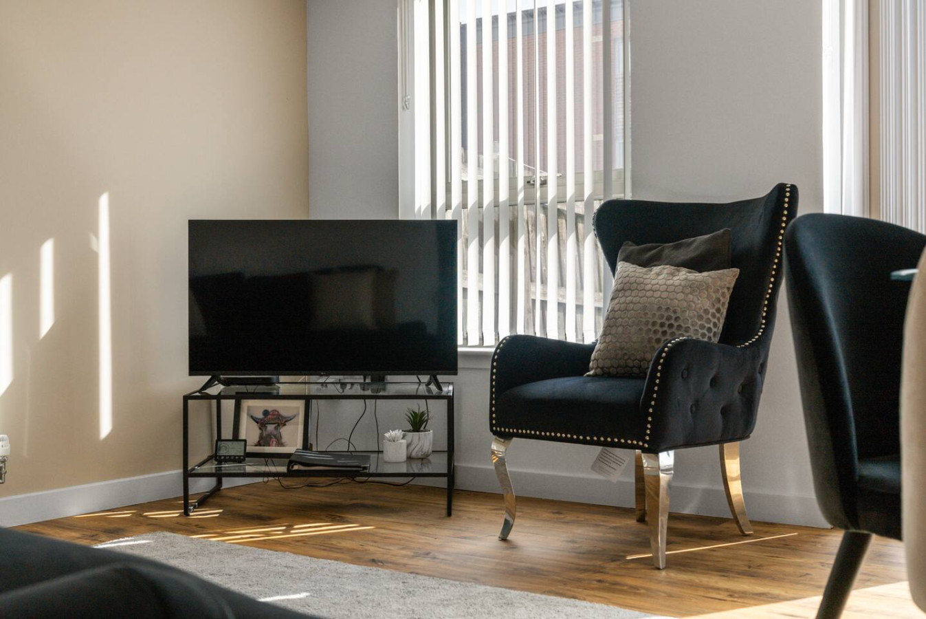 Castle View - ground floor 2 bedroom free parking in 59 Drip Road, FK81RN - Property image 9 - VivreStays