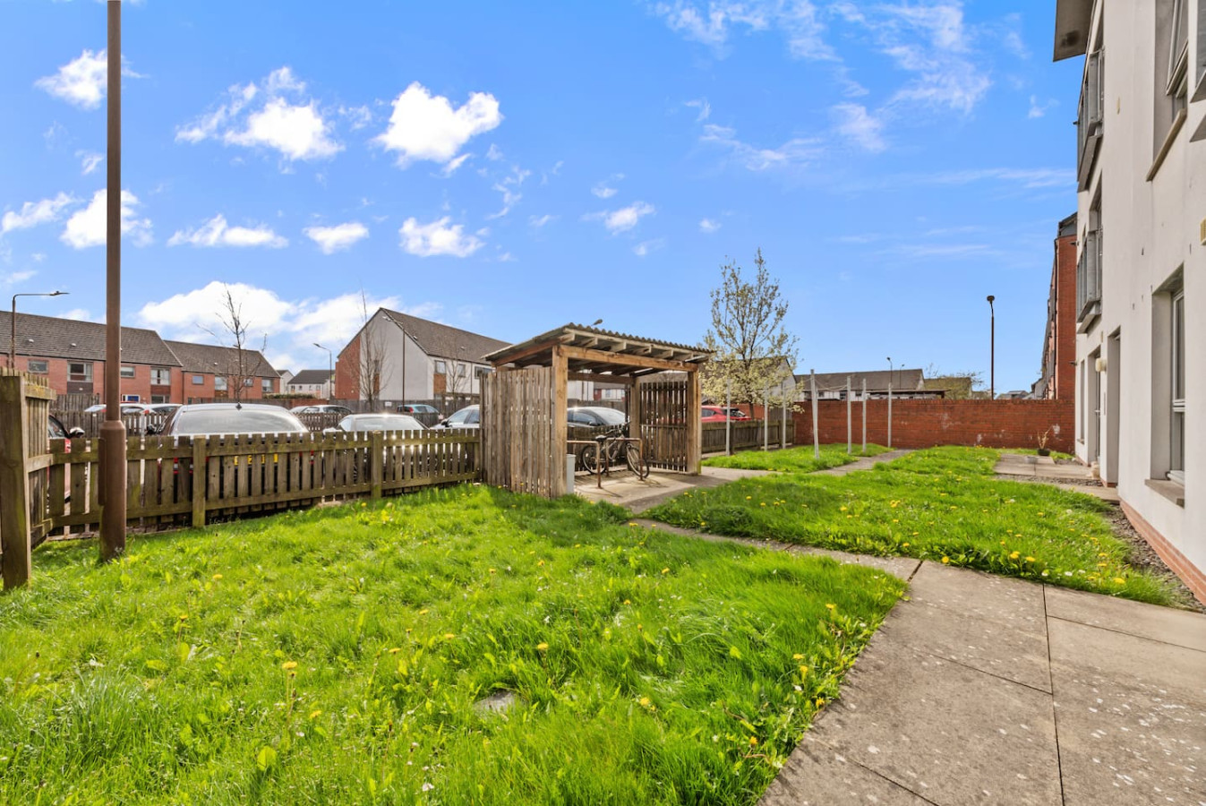 Castle View - ground floor 2 bedroom free parking in 59 Drip Road, FK81RN - Property image 52 - VivreStays