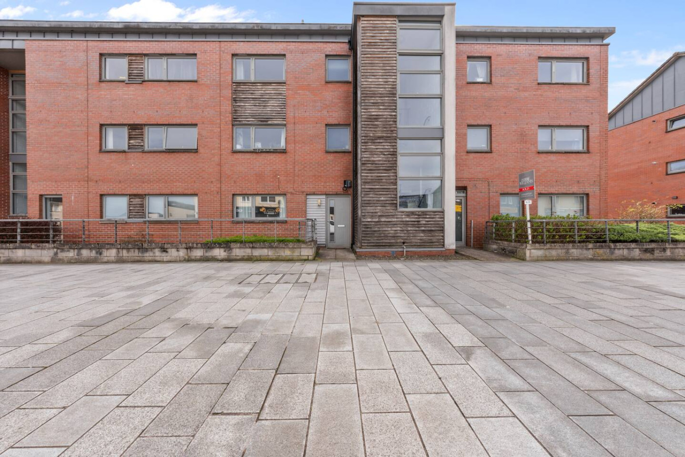Castle View - ground floor 2 bedroom free parking in 59 Drip Road, FK81RN - Property image 49 - VivreStays