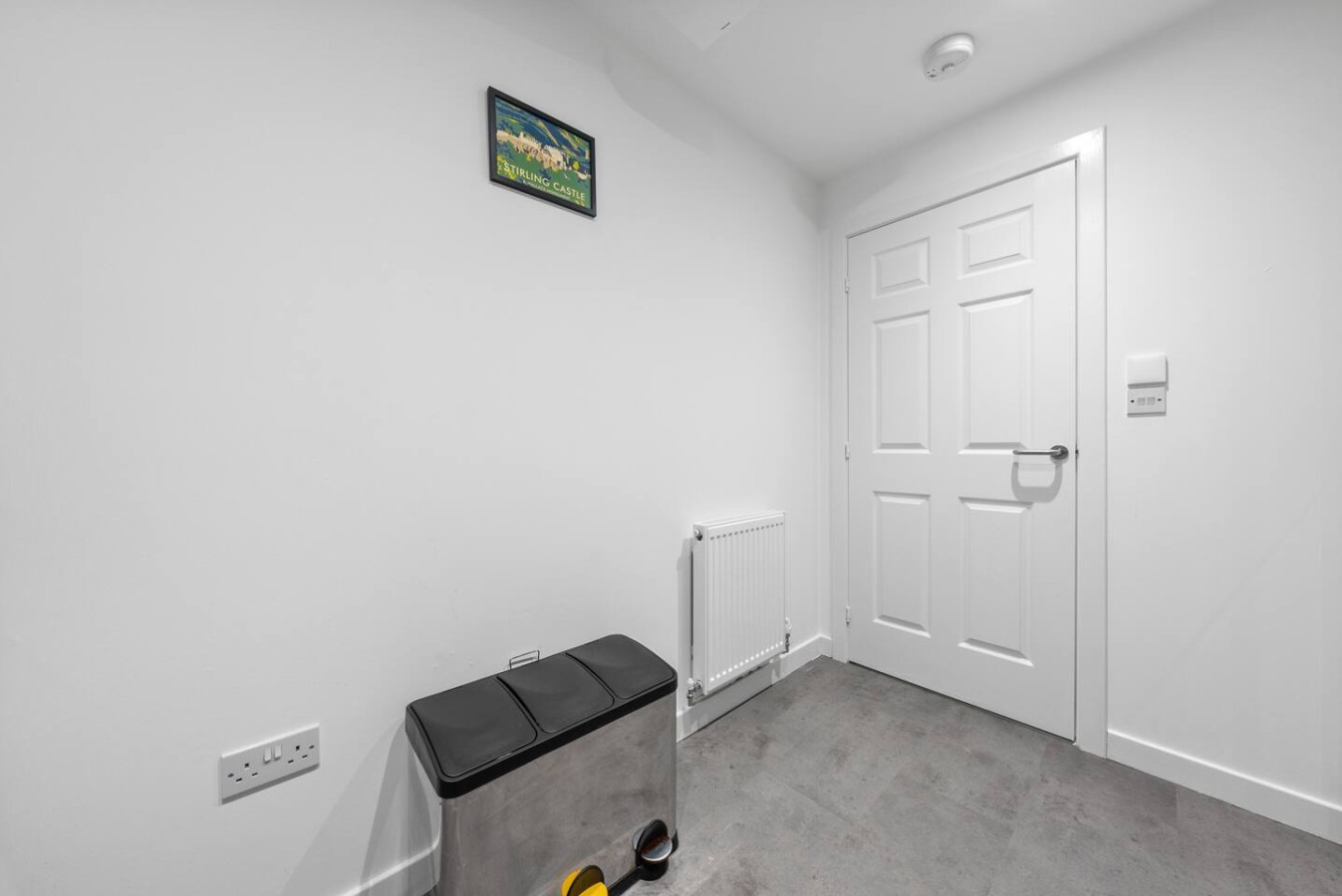 Castle View - ground floor 2 bedroom free parking in 59 Drip Road, FK81RN - Property image 42 - VivreStays