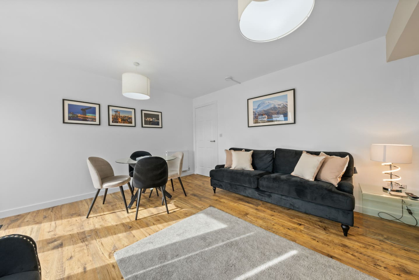 Castle View - ground floor 2 bedroom free parking in 59 Drip Road, FK81RN - Property image 8 - VivreStays