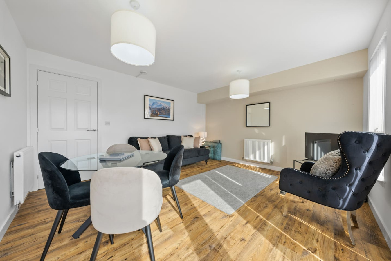 Castle View - ground floor 2 bedroom free parking in 59 Drip Road, FK81RN - Property image 6 - VivreStays