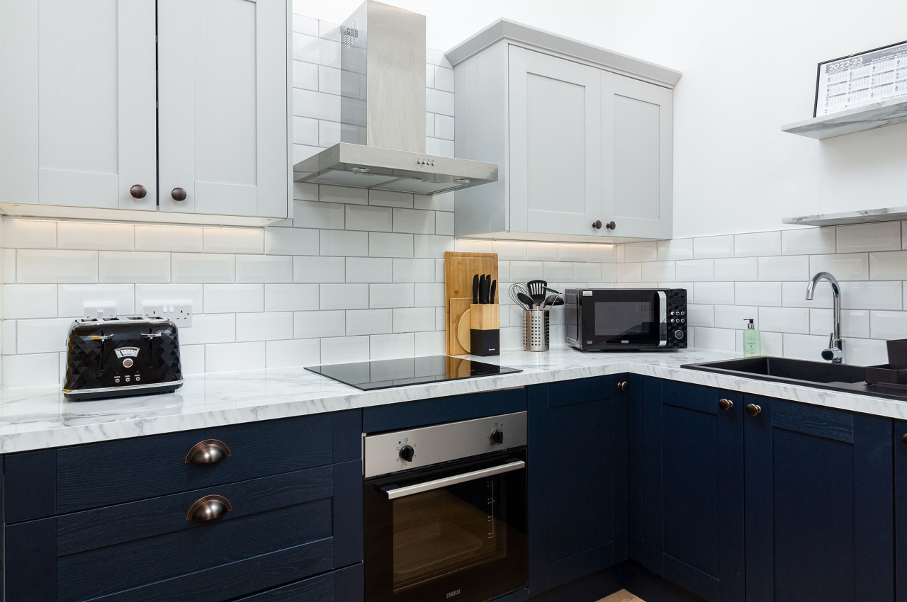 The Stylish 3-Bedroom Maisonette Retreat in 13C Douglas Street, Stirling, FK81NT - Property image 2 - VivreStays