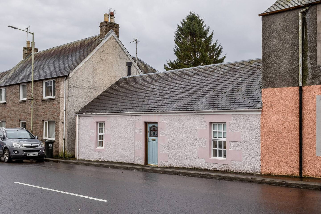 The Tranquil Auchterarder 3-bed Cottage in 48 Feus, Auchterarder, PH31DG - Property image 49 - VivreStays