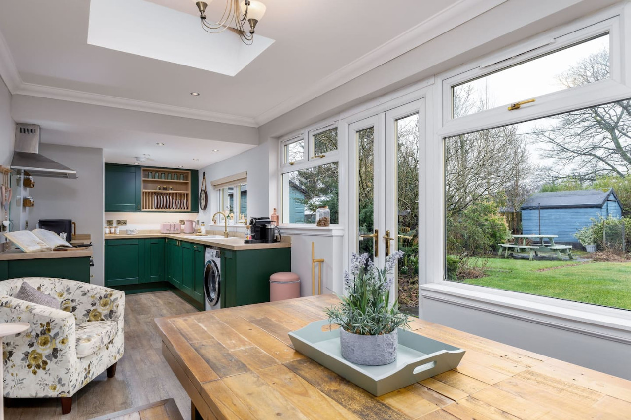 The Tranquil Auchterarder 3-bed Cottage in 48 Feus, Auchterarder, PH31DG - Property image 16 - VivreStays