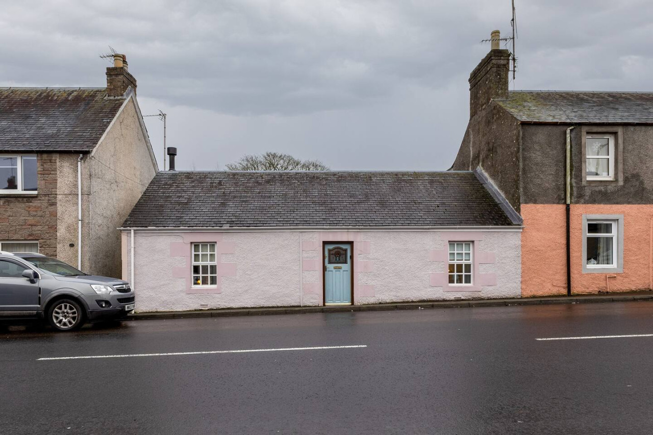 The Tranquil Auchterarder 3-bed Cottage in 48 Feus, Auchterarder, PH31DG - Property image 50 - VivreStays