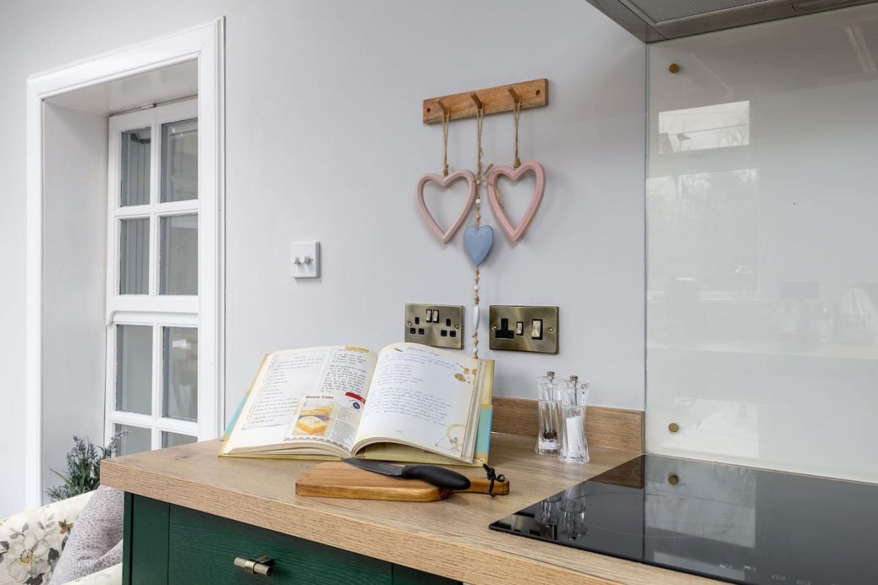 The Tranquil Auchterarder 3-bed Cottage in 48 Feus, Auchterarder, PH31DG - Property image 22 - VivreStays