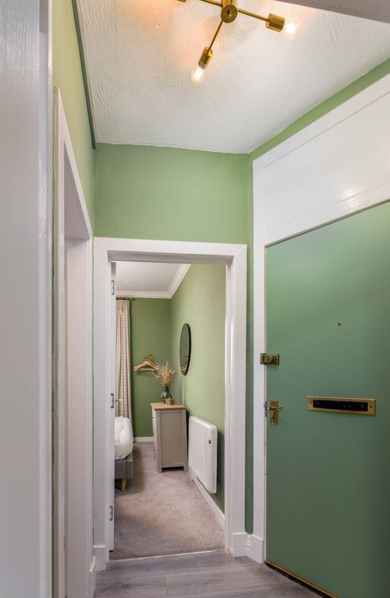Ochil View Apartment by Stirling Train Station in 10 ViewField Street Flat 5/10E - Property image 25 - VivreStays