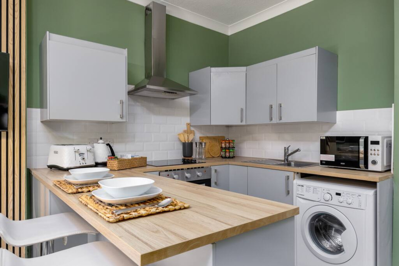 Ochil View Apartment by Stirling Train Station in 10 ViewField Street Flat 5/10E - Property image 13 - VivreStays