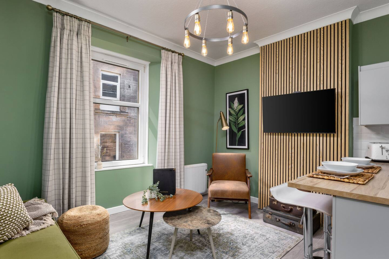 Ochil View Apartment by Stirling Train Station serviced apartment - Stirling - VivreStays