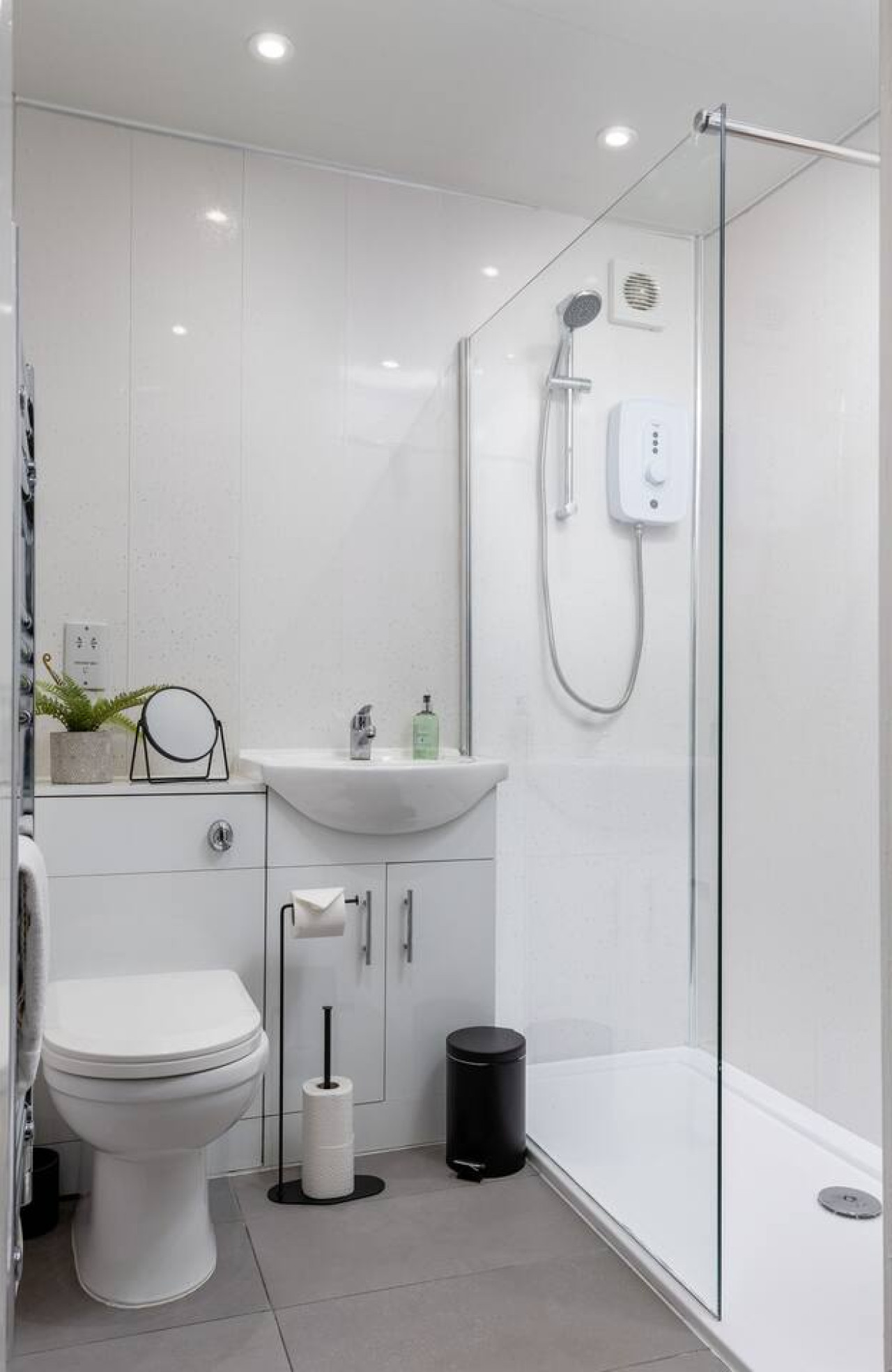 Ochil View Apartment by Stirling Train Station in 10 ViewField Street Flat 5/10E - Property image 23 - VivreStays