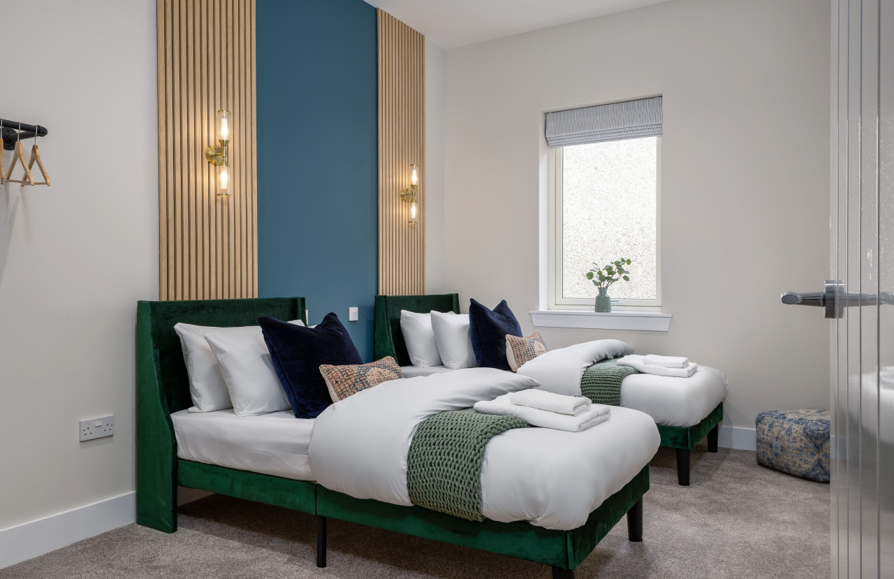 City Centre Haven: Stirling's Hidden Gem in 14 Upper Craigs Flat E, Stirling, FK82DG - Property image 2 - VivreStays
