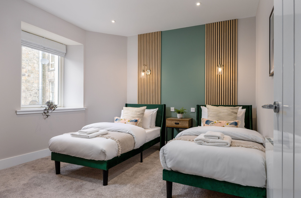 Highland Hideaway: Modern Comfort in Historic Area in 14 Upper Craigs Flat D, Stirling, FK82DG - Property image 25 - VivreStays