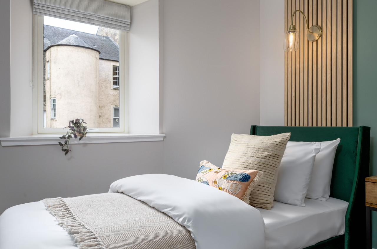 Highland Hideaway: Modern Comfort in Historic Area in 14 Upper Craigs Flat D, Stirling, FK82DG - Property image 18 - VivreStays