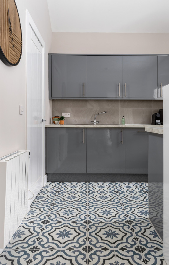 Highland Hideaway: Modern Comfort in Historic Area in 14 Upper Craigs Flat D, Stirling, FK82DG - Property image 17 - VivreStays
