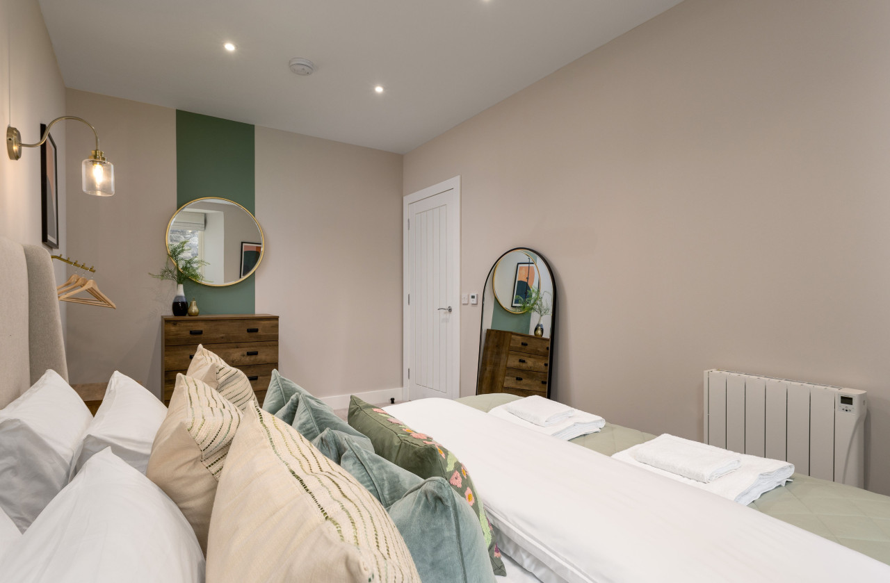 Highland Hideaway: Modern Comfort in Historic Area in 14 Upper Craigs Flat D, Stirling, FK82DG - Property image 12 - VivreStays