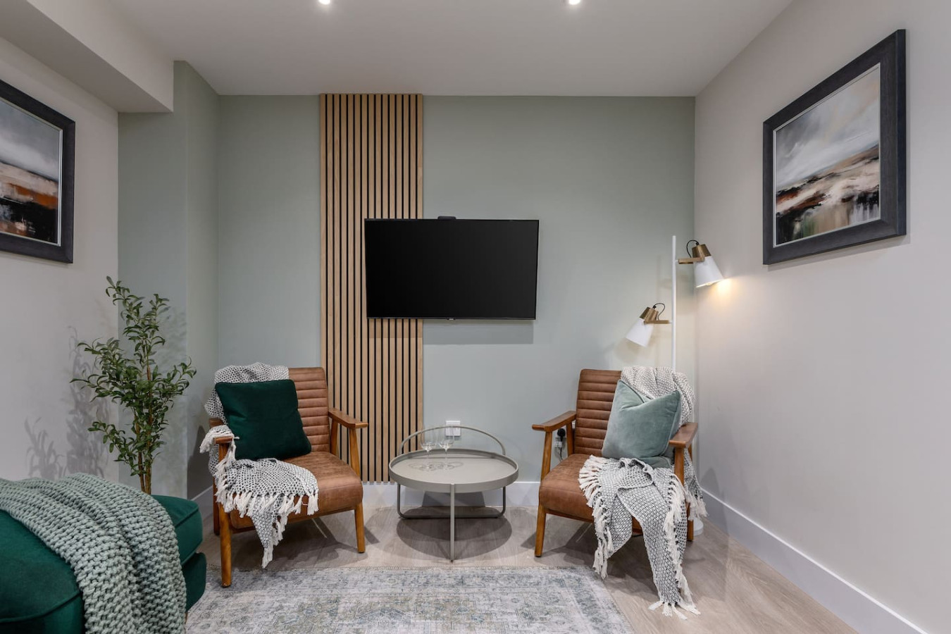 Central Stirling City Escape in 14 Upper Craigs Flat C - Property image 8 - VivreStays