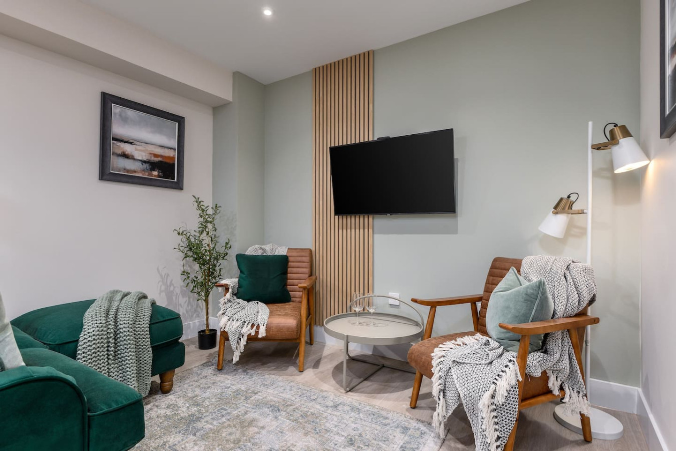 Central Stirling City Escape serviced apartment - UK - VivreStays
