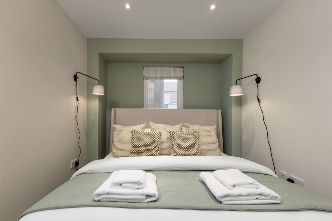 Central Stirling City Escape in 14 Upper Craigs Flat C - Property image 15 - VivreStays