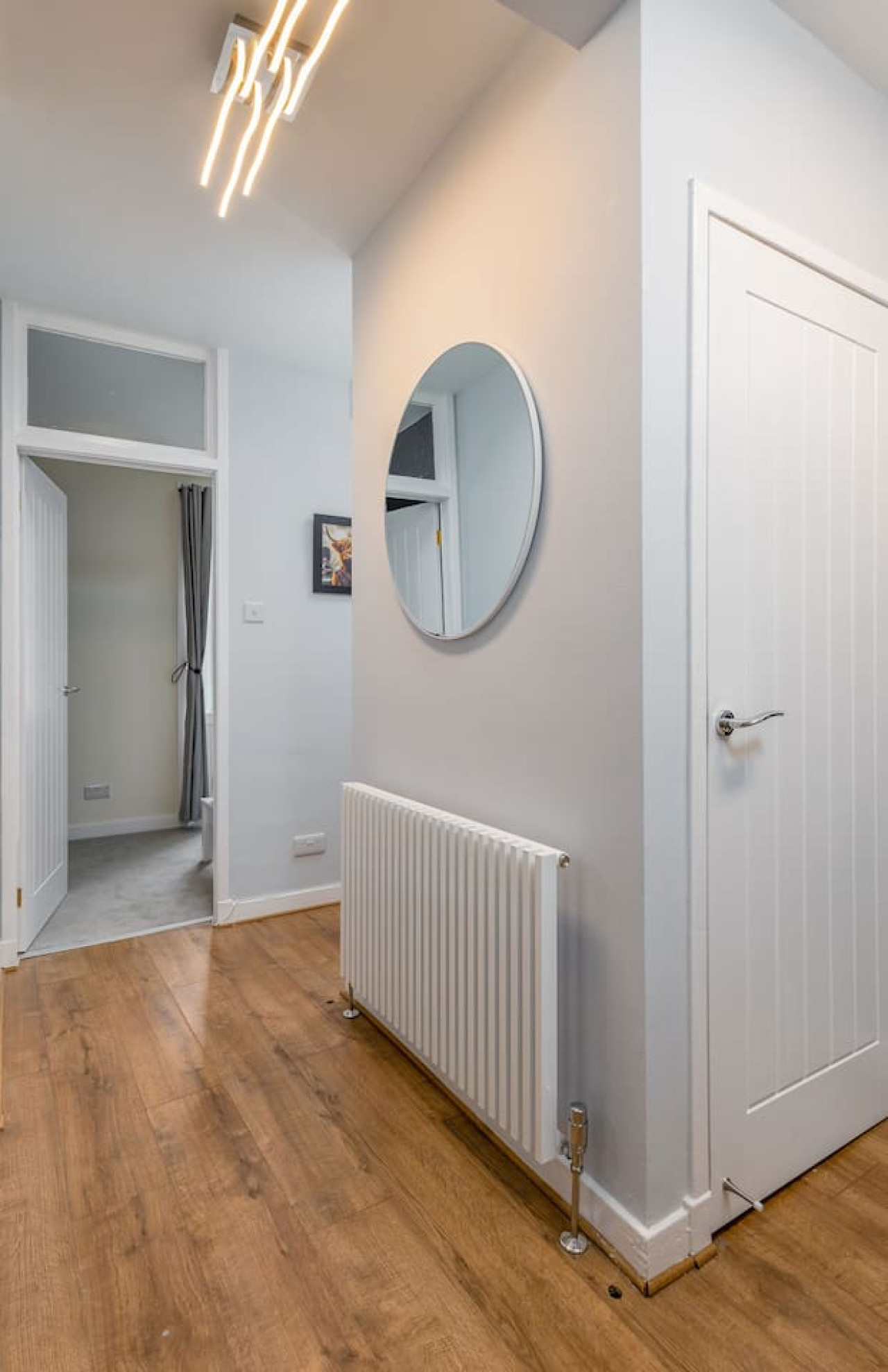 Castle Esplanade Apartment in 26A Broad Street, Stirling, FK81EF - Property image 38 - VivreStays