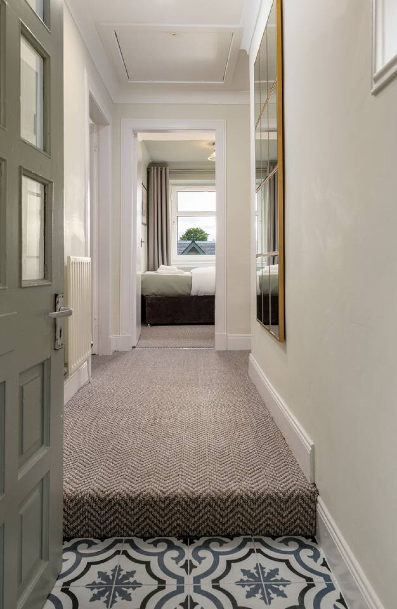 Central Cathedral Apartment in 36B High Street, Dunblane, FK150AD - Property image 6 - VivreStays