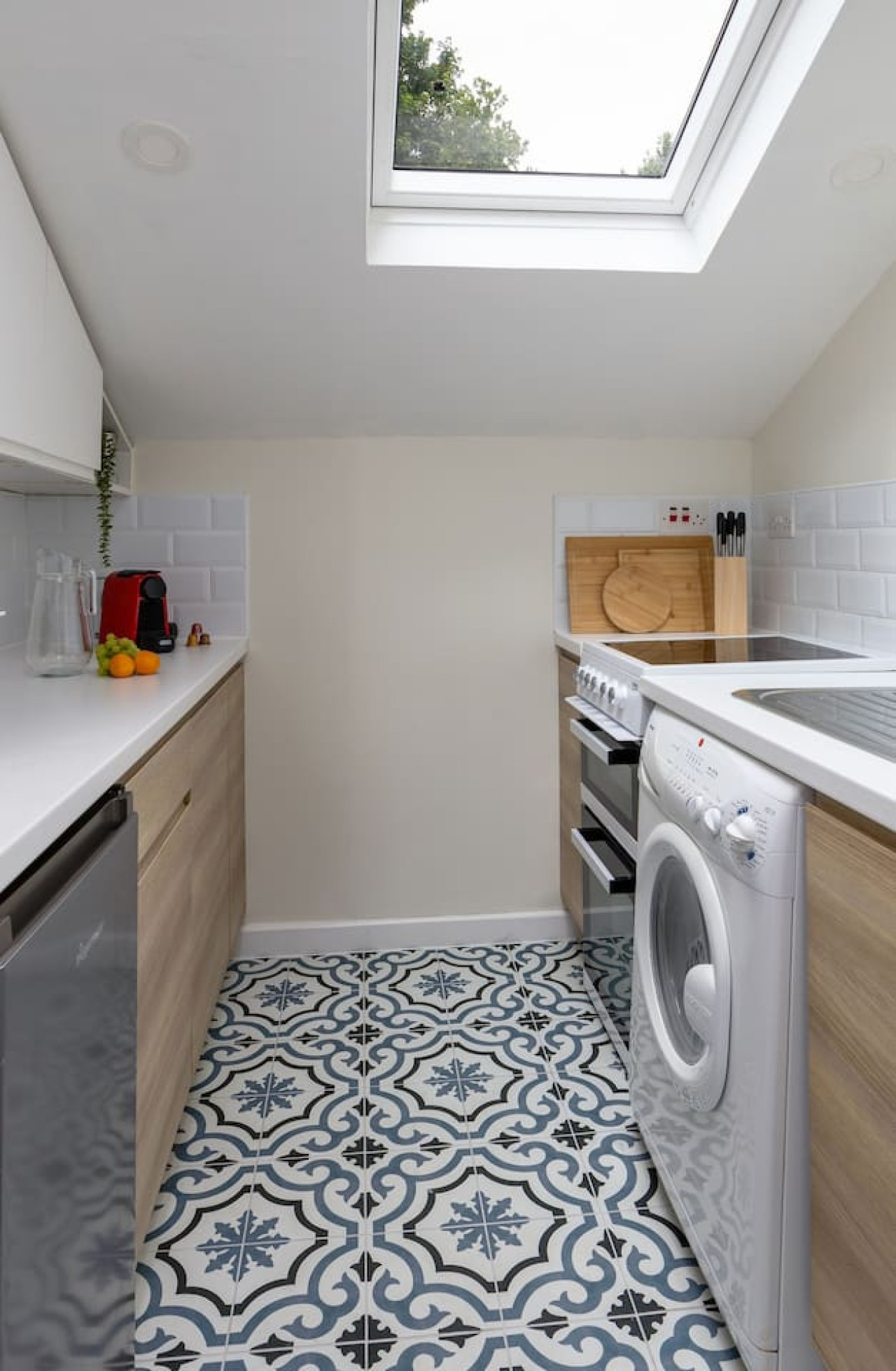 Central Cathedral Apartment in 36B High Street, Dunblane, FK150AD - Property image 9 - VivreStays